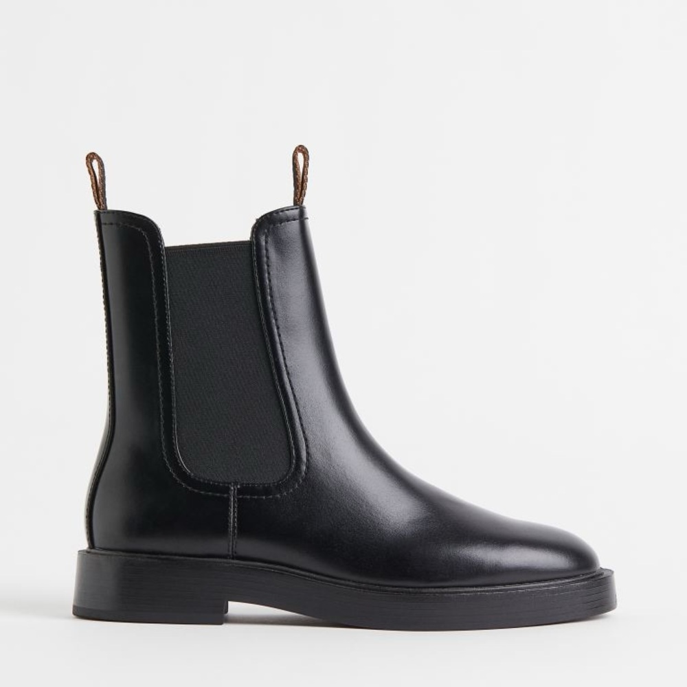 H&M Chelsea Boots (Black)